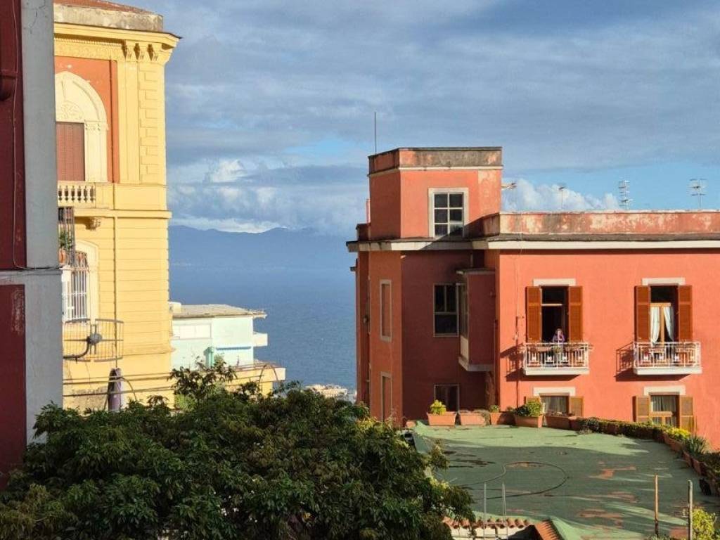 appartamento in vendita a Napoli in zona Vomero