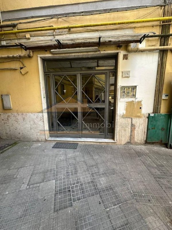 appartamento in vendita a Napoli in zona Zona Industriale-Ferrovia