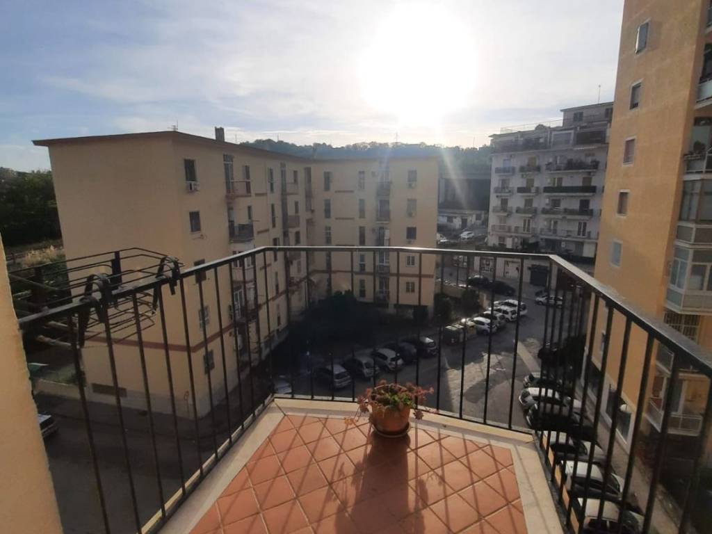 appartamento in vendita a Napoli in zona Soccavo