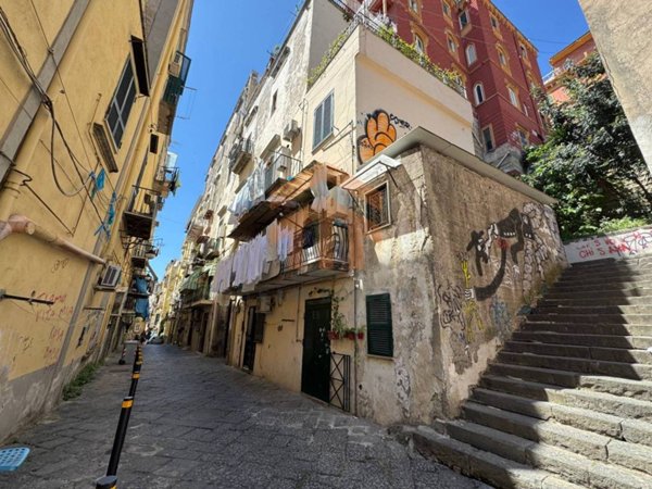 appartamento in vendita a Napoli