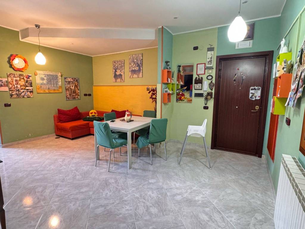 appartamento in vendita a Napoli in zona Pianura