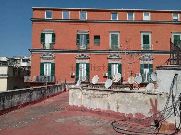 appartamento in vendita a Napoli in zona San Ferdinando