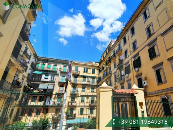 appartamento in vendita a Napoli in zona Stella