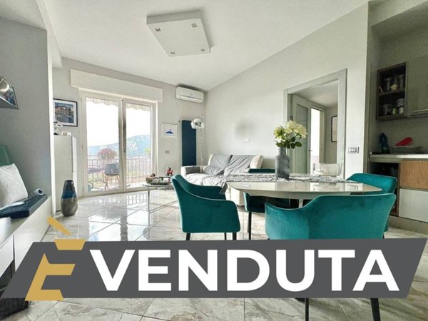 appartamento in vendita a Napoli in zona Vomero