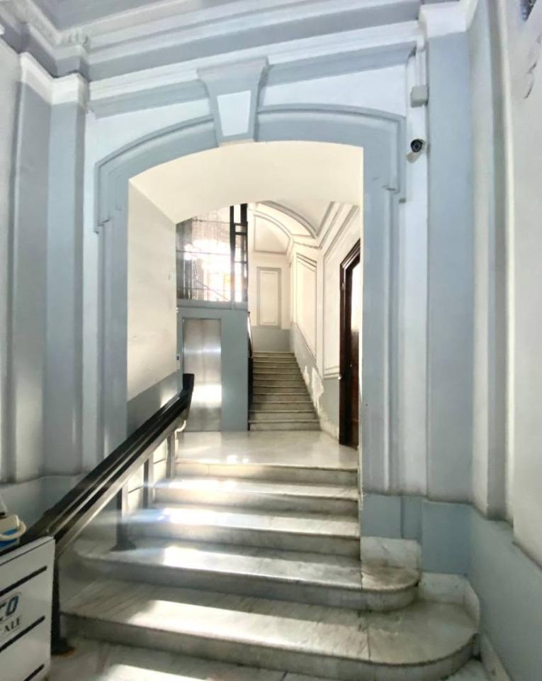 appartamento in vendita a Napoli in zona Pendino / San Giuseppe
