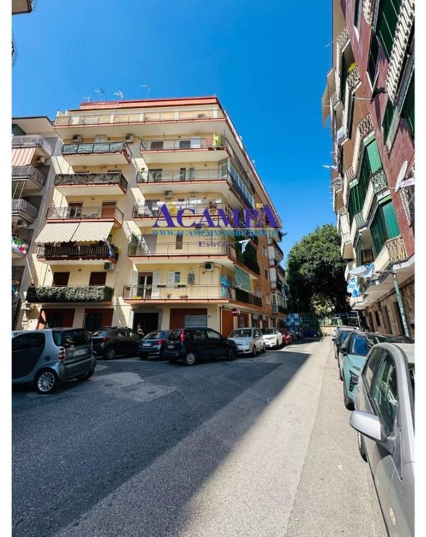 appartamento in vendita a Napoli in zona Secondigliano