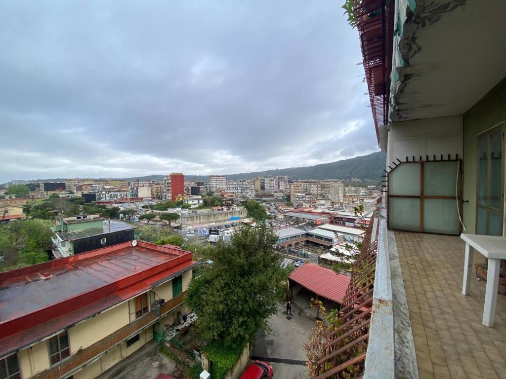 appartamento in vendita a Napoli in zona Pianura
