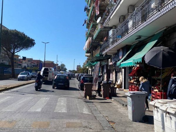 appartamento in vendita a Napoli in zona Pianura