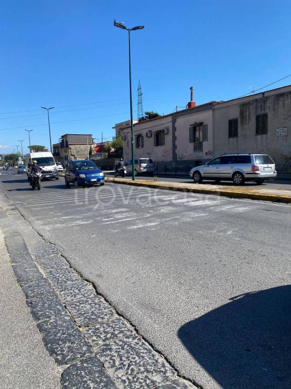 appartamento in vendita a Napoli in zona Pianura