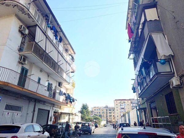 appartamento in vendita a Napoli in zona Mercato