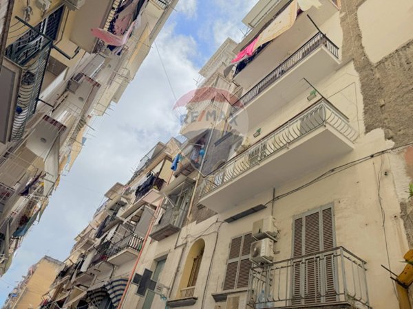 appartamento in vendita a Napoli in zona Pendino / San Giuseppe