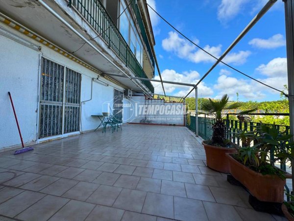 appartamento in vendita a Napoli in zona Bagnoli