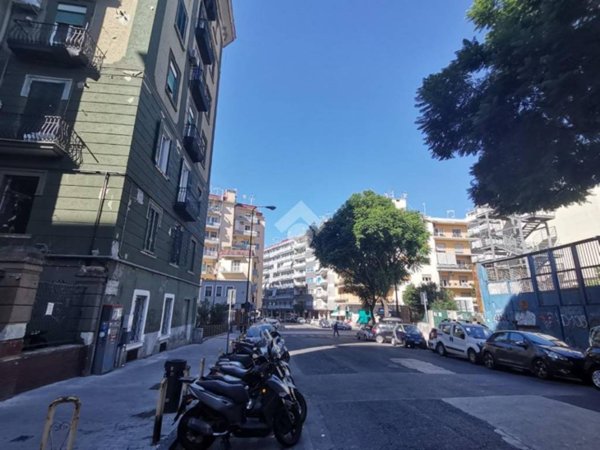 appartamento in vendita a Napoli in zona Arenella