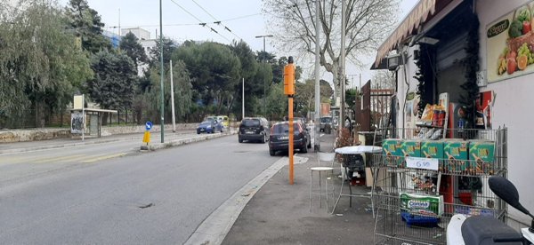 negozio in vendita a Napoli in zona Poggioreale
