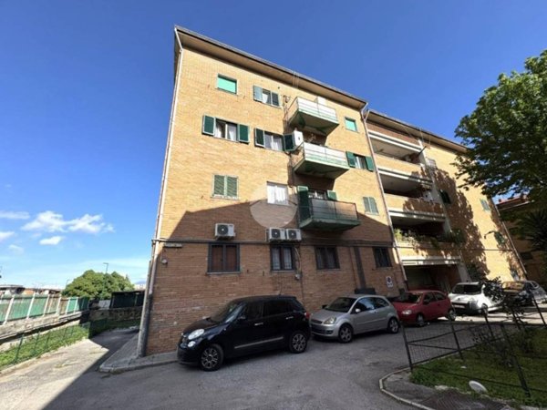 appartamento in vendita a Napoli in zona Soccavo