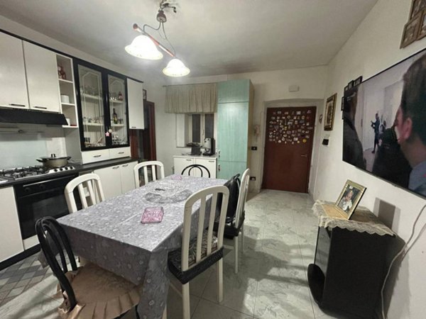 appartamento in vendita a Napoli in zona Stella
