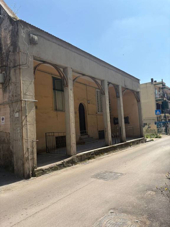 appartamento in vendita a Napoli in zona Pendino / San Giuseppe