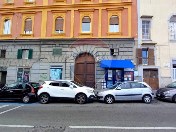 negozio in vendita a Napoli in zona Chiaia
