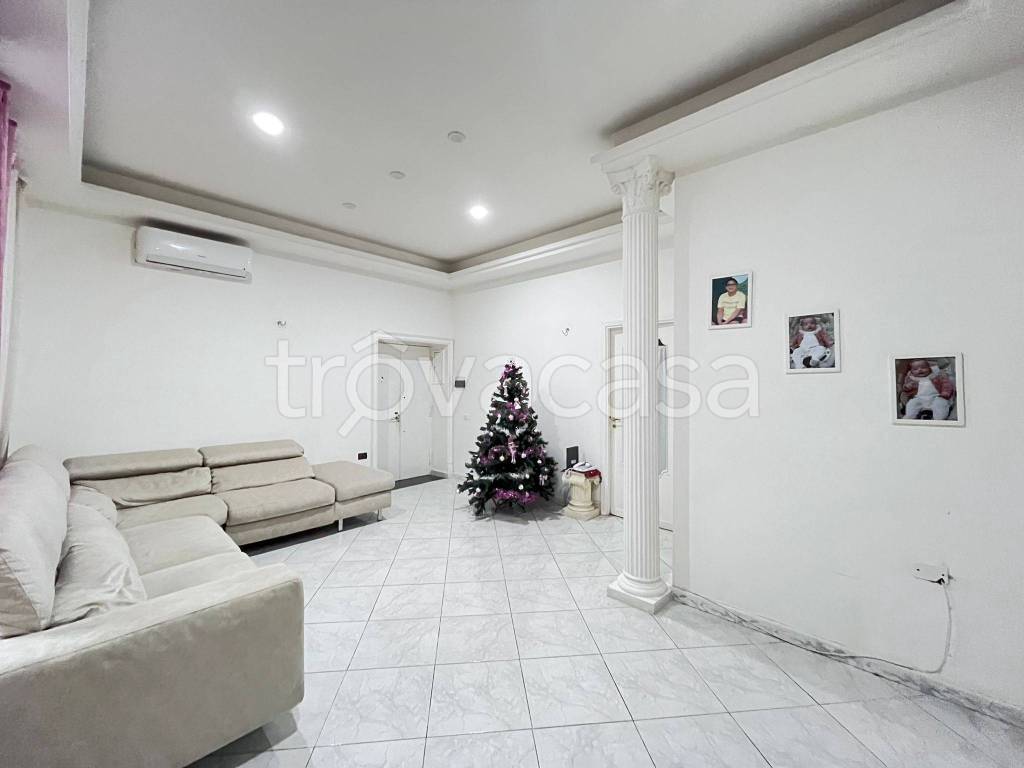 appartamento in vendita a Napoli in zona Pendino / San Giuseppe