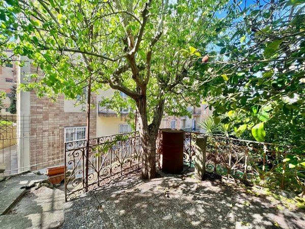casa indipendente in vendita a Napoli in zona Chiaiano