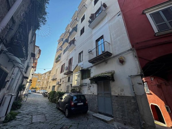 appartamento in vendita a Napoli in zona Posillipo