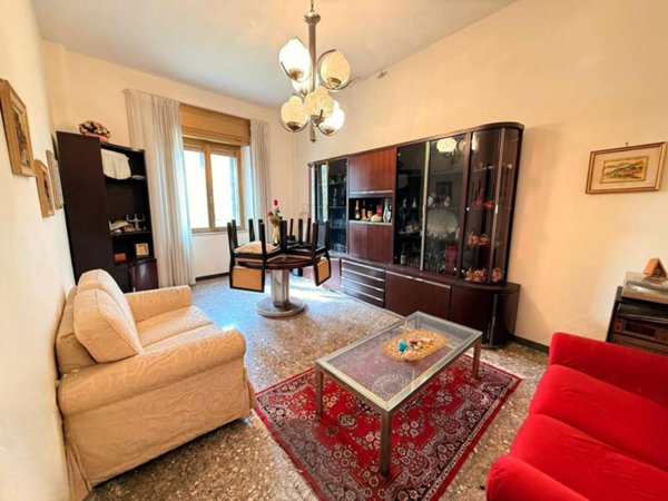 appartamento in vendita a Napoli in zona Barra