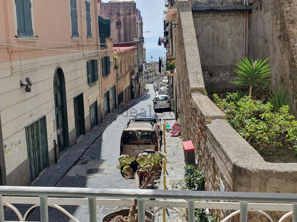 appartamento in vendita a Napoli in zona Vomero