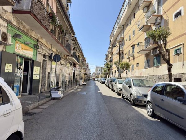 appartamento in vendita a Napoli in zona Barra
