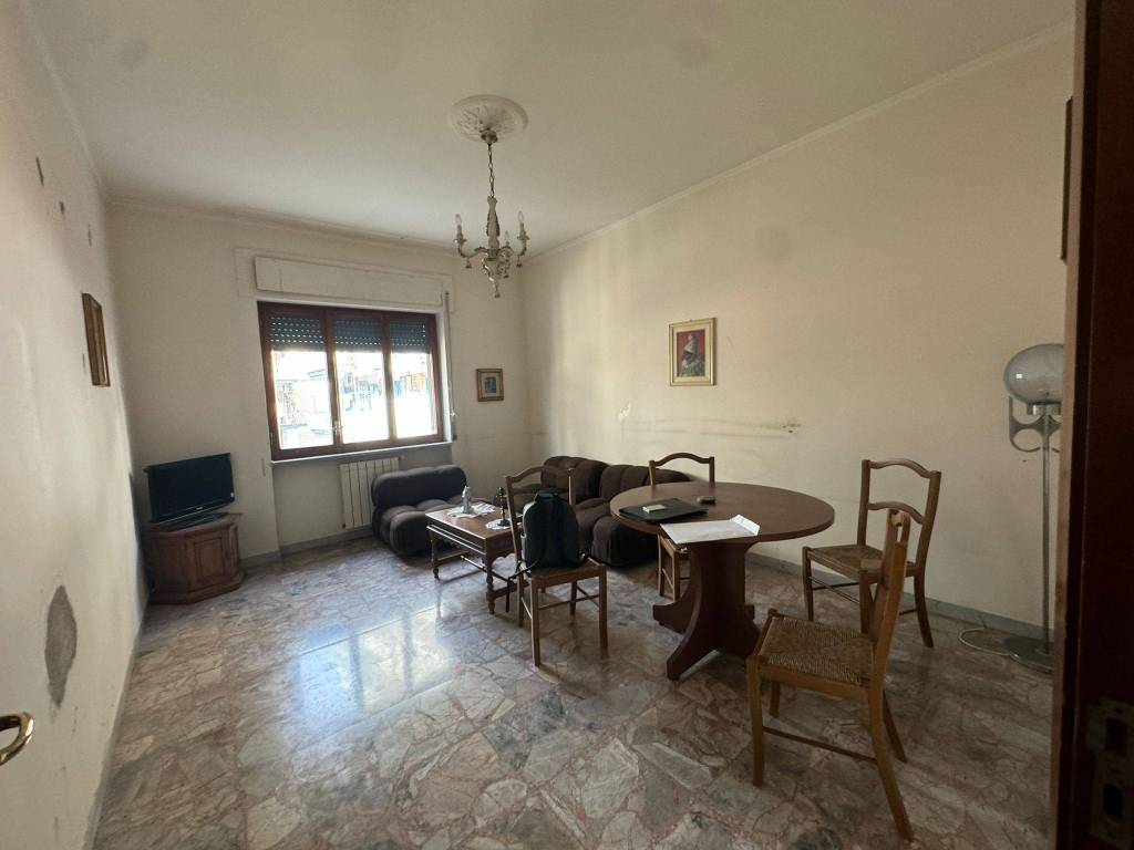appartamento in vendita a Napoli in zona Fuorigrotta