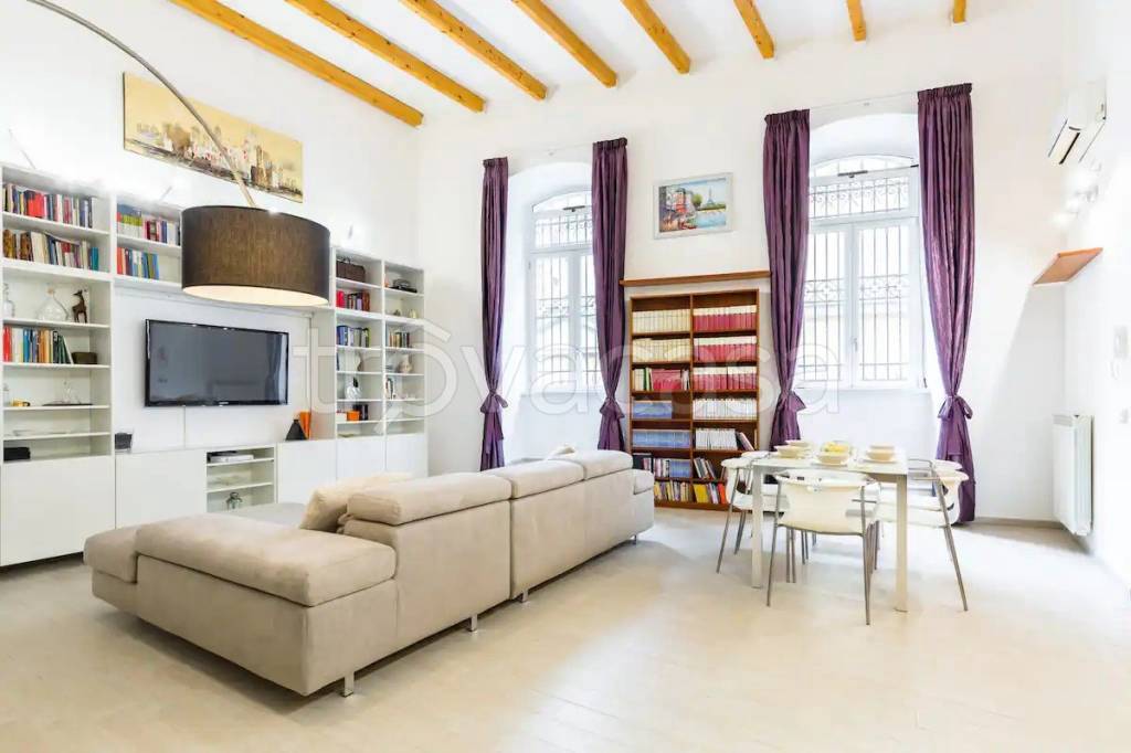 appartamento in vendita a Napoli in zona Pendino / San Giuseppe