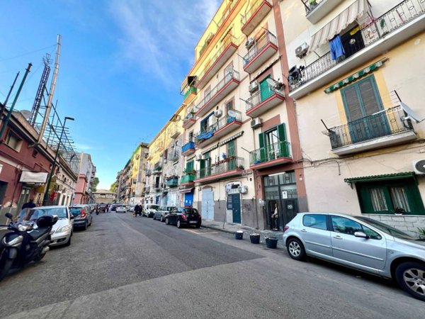 appartamento in vendita a Napoli
