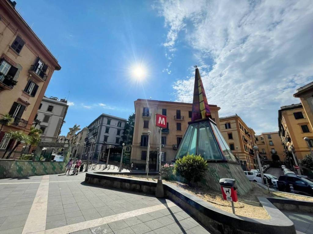 appartamento in vendita a Napoli in zona Stella