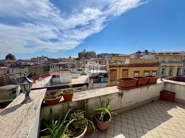 appartamento in vendita a Napoli in zona San Lorenzo