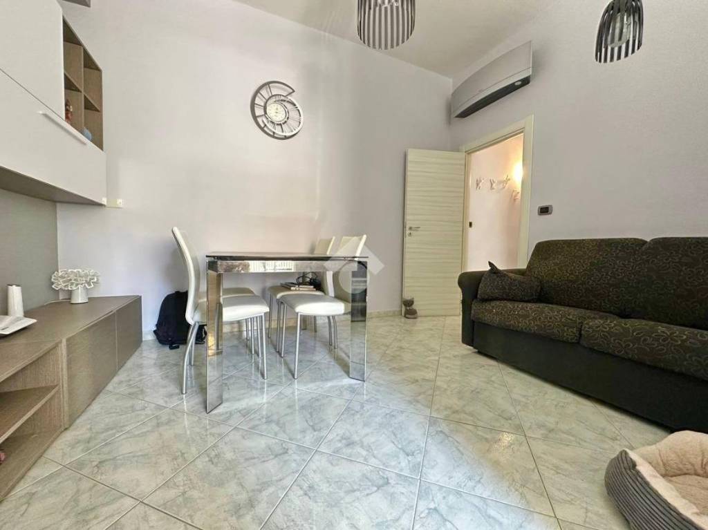 appartamento in vendita a Napoli in zona Fuorigrotta