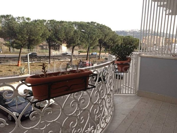 appartamento in vendita a Napoli in zona Fuorigrotta