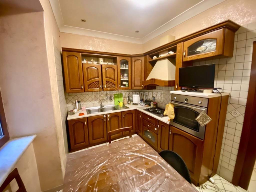 appartamento in vendita a Napoli in zona Pendino / San Giuseppe