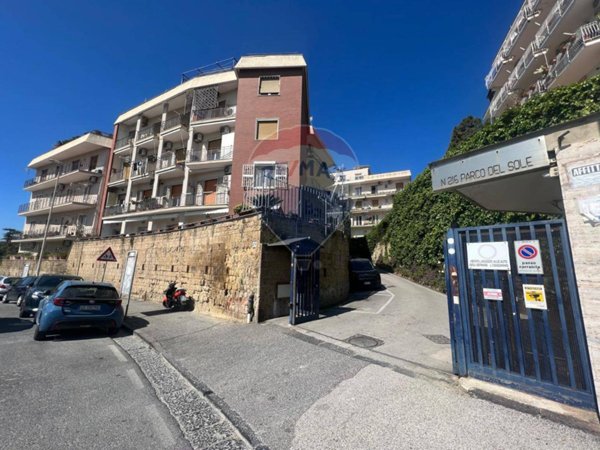 appartamento in vendita a Napoli in zona Posillipo