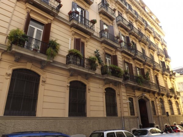 appartamento in vendita a Napoli in zona Mercato