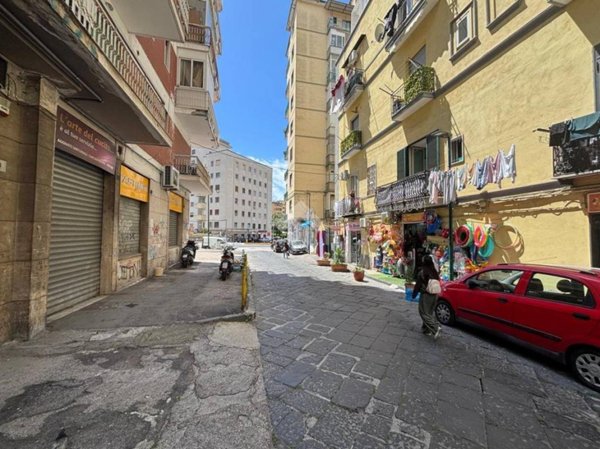 appartamento in vendita a Napoli in zona Fuorigrotta