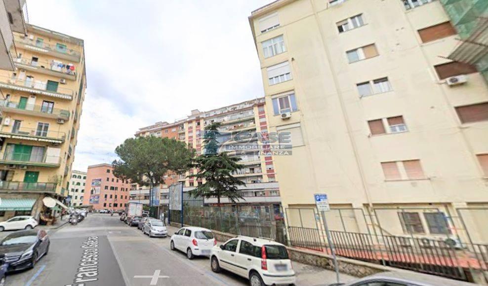 appartamento in vendita a Napoli in zona Fuorigrotta