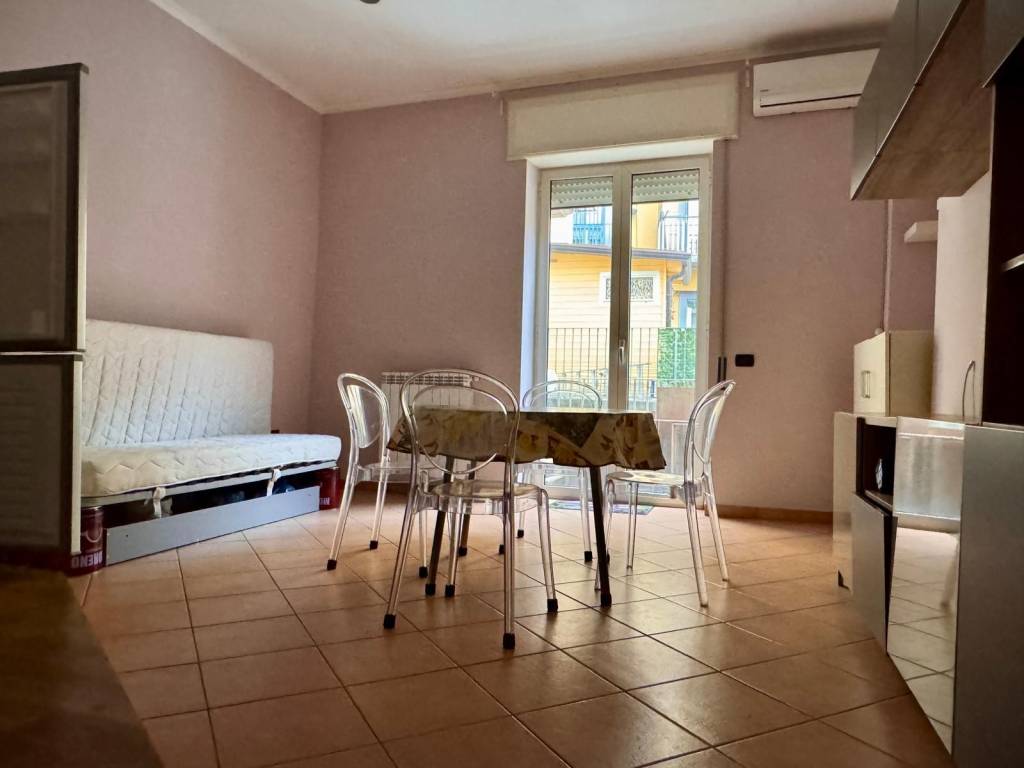 appartamento in vendita a Napoli in zona Chiaia