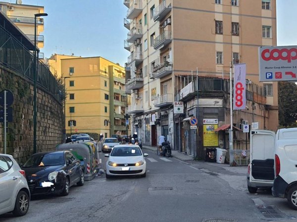 appartamento in vendita a Napoli in zona Arenella