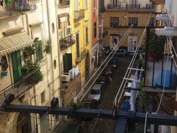 appartamento in vendita a Napoli in zona Pendino / San Giuseppe