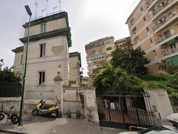 appartamento in vendita a Napoli in zona Arenella