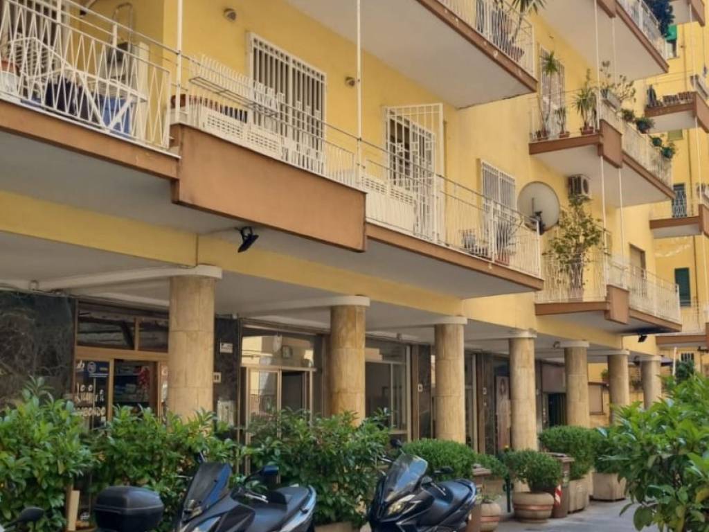 appartamento in vendita a Napoli in zona Vomero