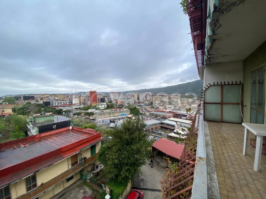 appartamento in vendita a Napoli in zona Pianura