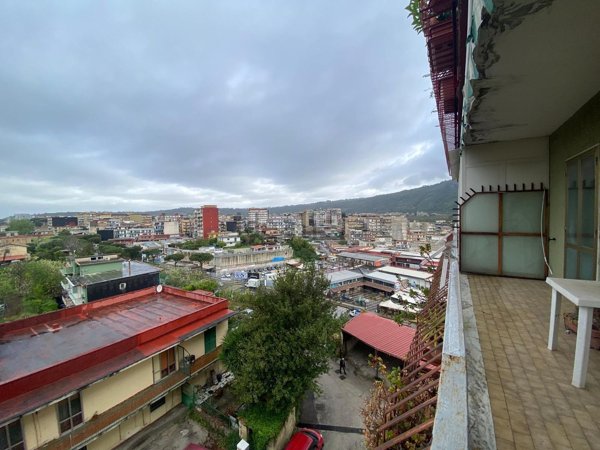 appartamento in vendita a Napoli in zona Pianura