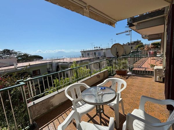 appartamento in vendita a Napoli in zona Posillipo