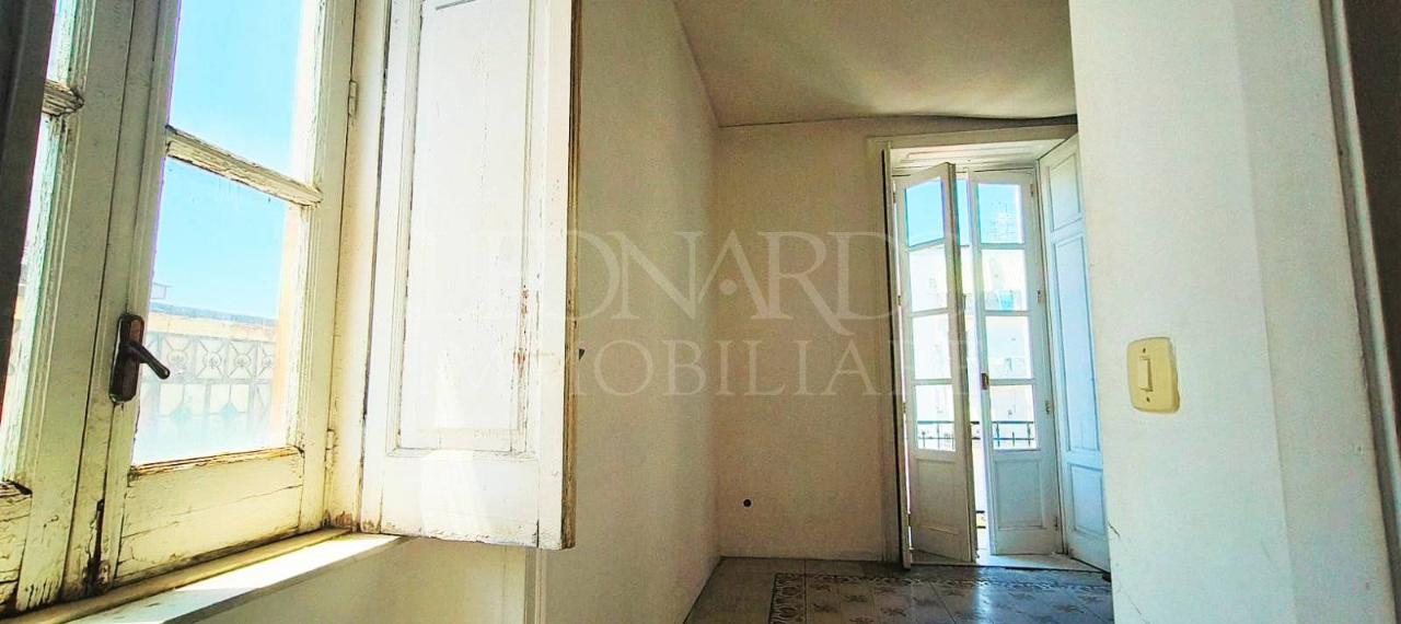 appartamento in vendita a Napoli in zona Pendino / San Giuseppe