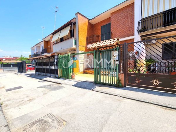 appartamento in vendita a Napoli in zona Ponticelli